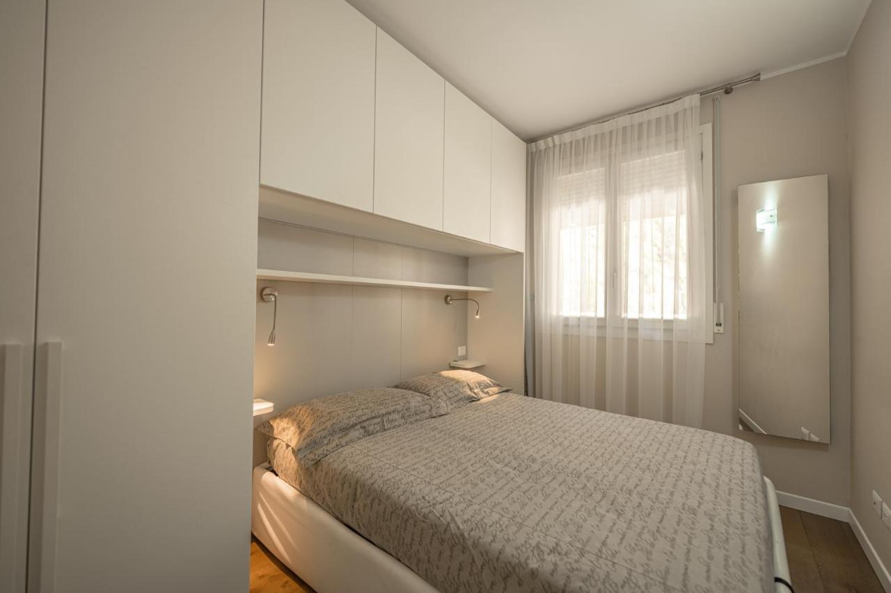 Apartment Incantevole Con Piscina Vallecrosia